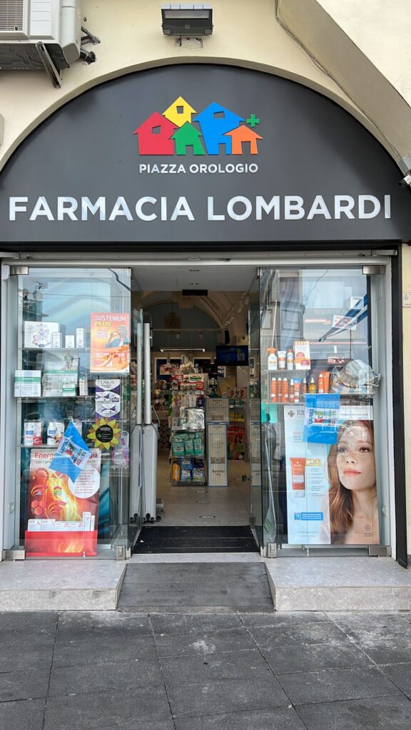 Farmacia Lombardi Piazza Orologio